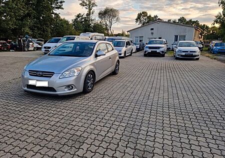 Kia Cee'd / Ceed*TÜV neu*Inspektion neu