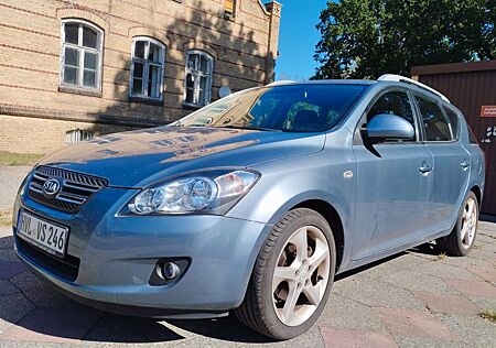 Kia Cee'd Ceed Sporty Wagon 2.0 CVVT Anhängerkupplung