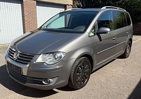 VW Touran Volkswagen Highline*TÜV*AUTOMATIK*KLIMA*GUTERZSTND*