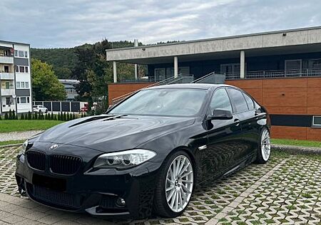BMW 520d xDrive A -