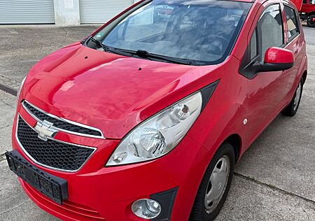 Chevrolet Spark LS 1 . 0 Benziner TÜV Mai 2026