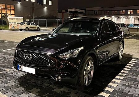 Infiniti QX70 5.0 S Premium S Premium