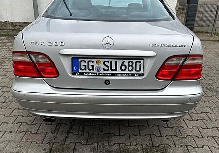 Mercedes-Benz CLK 200 gebraucht kaufen Mercedes-Benz CLK 200 KOMPRESSOR AVANTGARDE Avantgarde