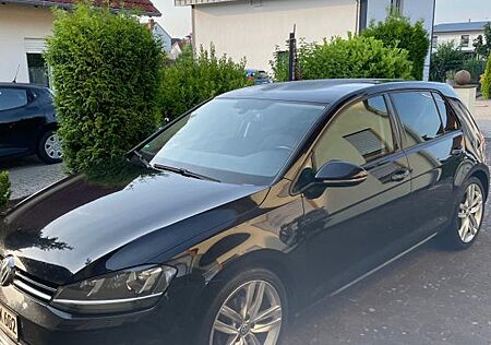 VW Golf Volkswagen 1.4 TSI VII 90kW DSG BMT Highline