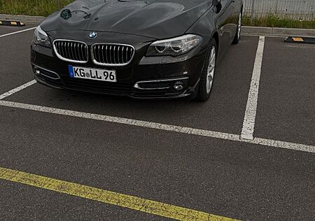 BMW 520d xDrive Touring Facelift