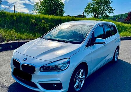 BMW 2er 218 Gran Tourer 218d xDrive Advantage Advantage