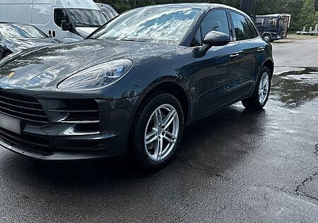 Porsche Macan S