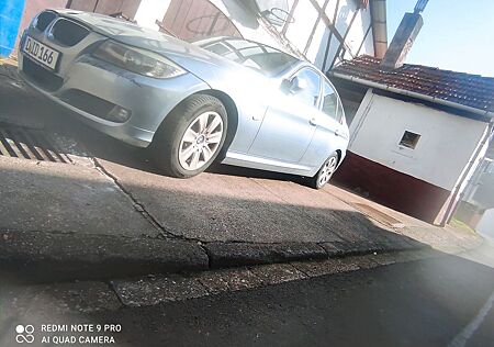 BMW 318i -