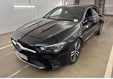 Mercedes-Benz CLA 180 Shooting Brake d Progressive Aut. Pano
