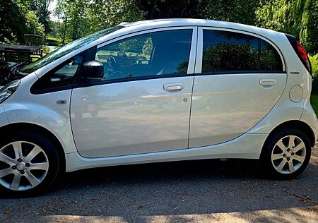 Peugeot iOn