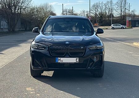 BMW iX3 M Sport - PANO - VOLL - H&K - Driv.Ass.Prof.