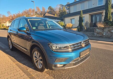 VW Tiguan Volkswagen 2.0 TSI 162kW DSG 4MOTION Highline Hi...