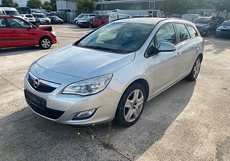 Opel Astra J Sports Tourer Design Edition