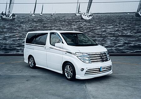 Nissan Elgrand XL Rider Autech