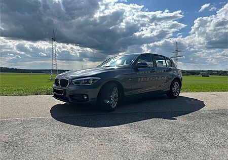 BMW 118iA 5-Türer Sport Line