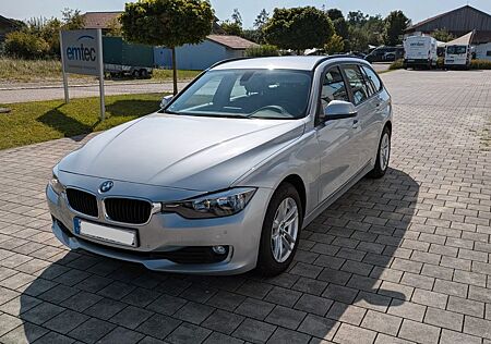 BMW 318d Touring - Automatik Navi PDC