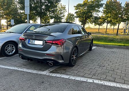 Mercedes-Benz A 35 AMG Mercedes-AMG A 35 4MATIC DCT Merced...