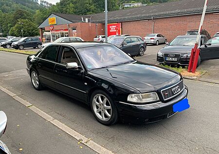 Audi S8 4.2 tiptronic quattro