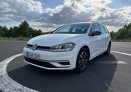 VW Golf Volkswagen 2.0TDI Variant*IQ-Drive*DSG*ACC*AHK*Totwink