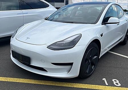 Tesla Model 3 Standard-+ Garantie bis 07/2026