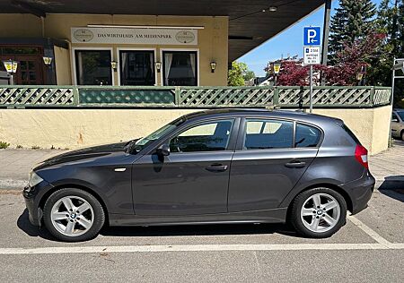 BMW 118i Gepflegter und regelmäßig gewarteter