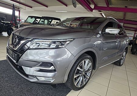 Nissan Qashqai Tekna+ 4x4 1.HD LED AHK PDC KAMERA LEDER