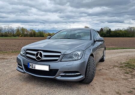 Mercedes-Benz C 180 BlueEFFICIENCY Coupé