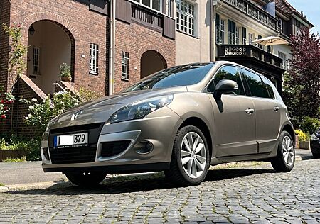Renault Scenic Luxe Leder PANO PDC TUV TOP-Zustand