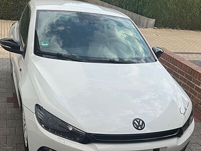 Volkswagen Scirocco 2.0 TSI DSG -