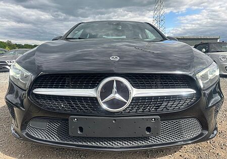Mercedes-Benz A 180 A -Klasse Lim. d, LED,Navi,Kamera,Al