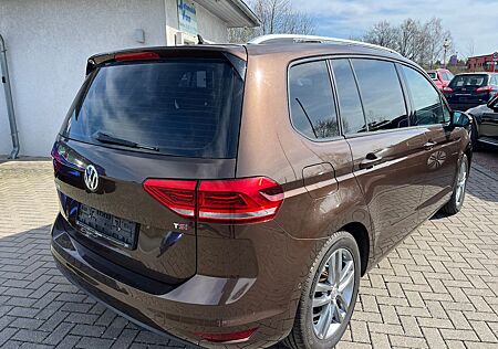 VW Touran Volkswagen Comfortline,Panoramadach,Navi,Kamera,