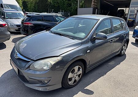 Hyundai i30 1.4 *1.HAND/TÜV/KLIMA/EURO 5*