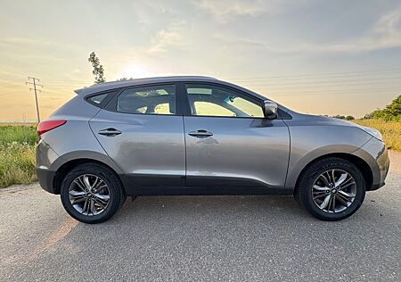 Hyundai ix35 1.6 GDI Trend 2WD Trend TOP gepfl. TÜV NEU