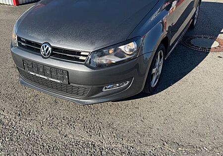 VW Polo Volkswagen AUTOMATIK 1. HAND TÜV + KUNDENDIENST NEU