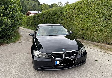 BMW 320i -