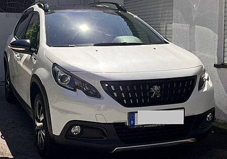Peugeot 2008 GT-Line Edition PureTech 110 GT-Line Ed...