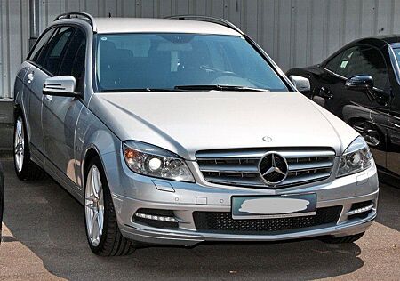 Mercedes-Benz 250 cdi T Avantgarde Blue Efficiency