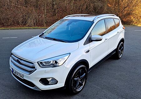 Ford Kuga 2,0 TDCi 4x4 Titanium Panorama/AHK/Zahnriem