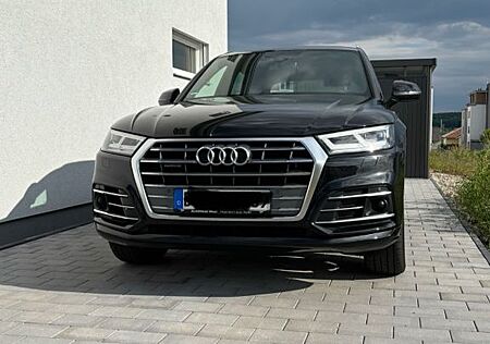 Audi Q5 40 TDI S tronic quattro sport SLine
