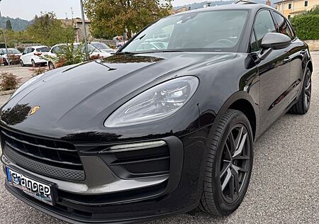 Porsche Macan T, Garantie 8/27 AHK,Pano,Chrono,Scheckhef