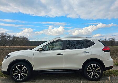 Nissan X-Trail TEKNA 1.6 DIG-T TEKNA in Brilliant White