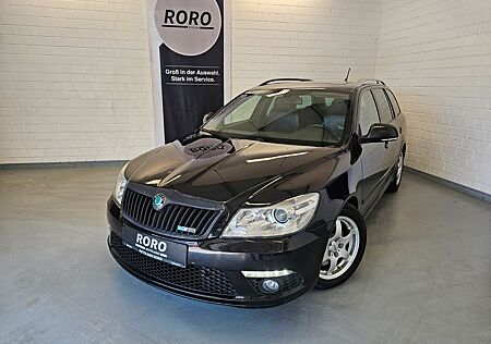 Skoda Octavia Combi 2.0 TDI RS + TMP/AHK/Navi/Leder