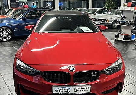 BMW M4 Coupe Heritage M Competition Paket