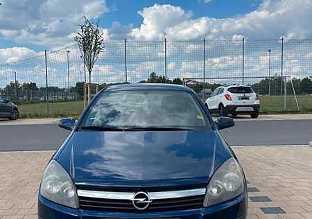 Opel Astra H 1.9 CDTI