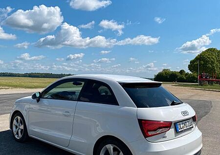 Audi A1 1.0 TFSI ultra sport Xeno plus
