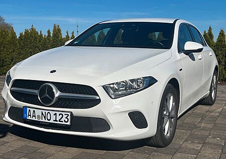 Mercedes-Benz A 250 A250e DISTRONIC | HU neu | 8-fach | Scheckheft