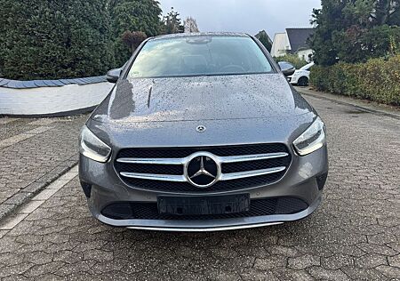 Mercedes-Benz B 220 d 4Matic PROGRESSIVE PANORAMA LEDER NAVI