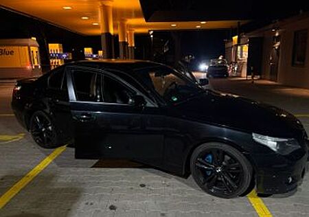 BMW 520i A -