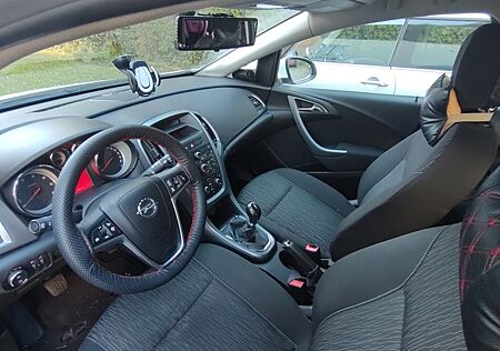 Opel Astra Sports T. 1.7 CDTI ec Edt. 81 S/S 105g...