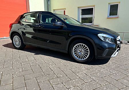 Mercedes-Benz GLA 200 GLA -Klasse Navi Kamera 2.Hand